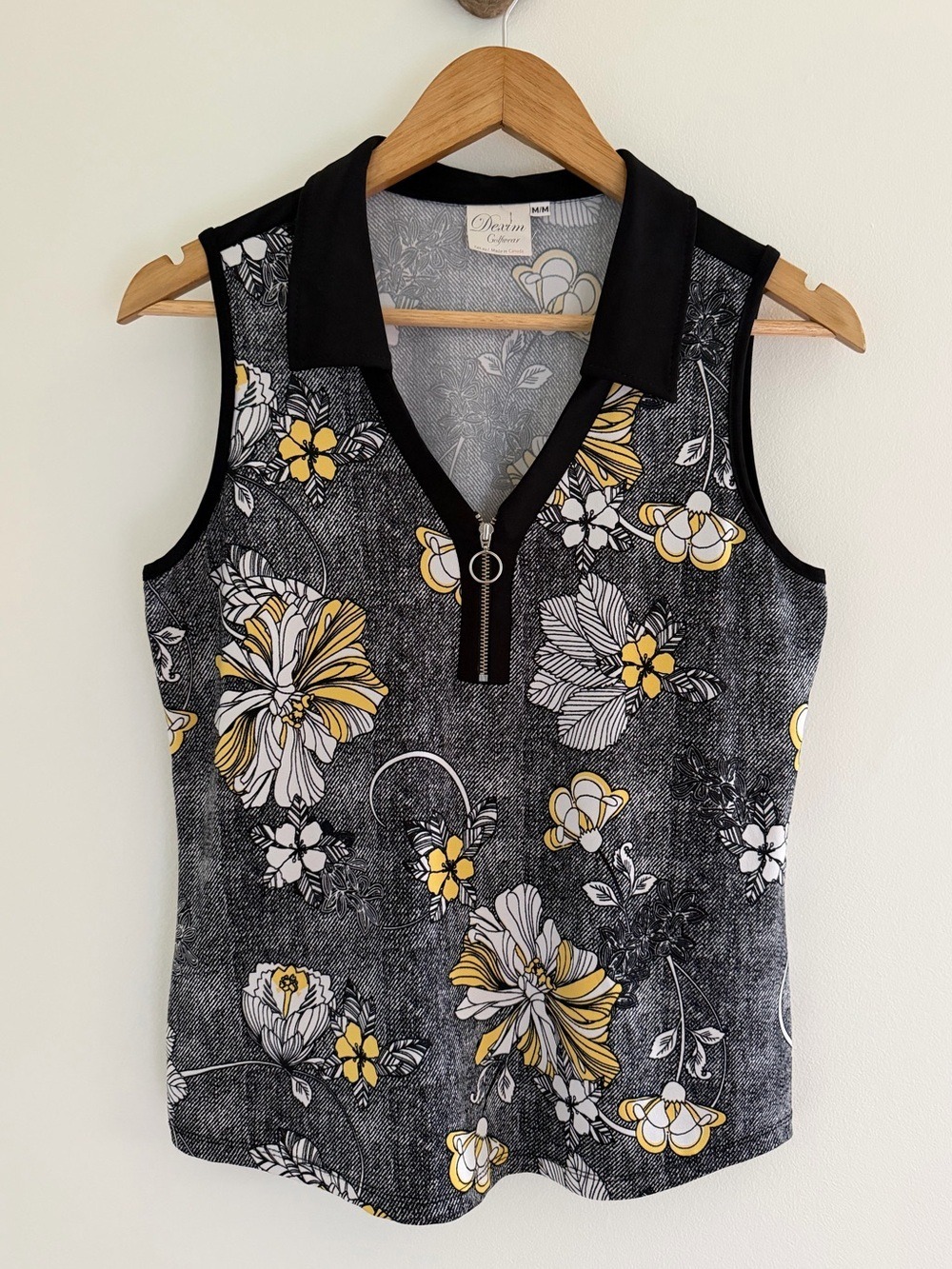 Dexim Golfwear Floral Sleeveless Zip Golf Polo Top Made in Canada Medium
